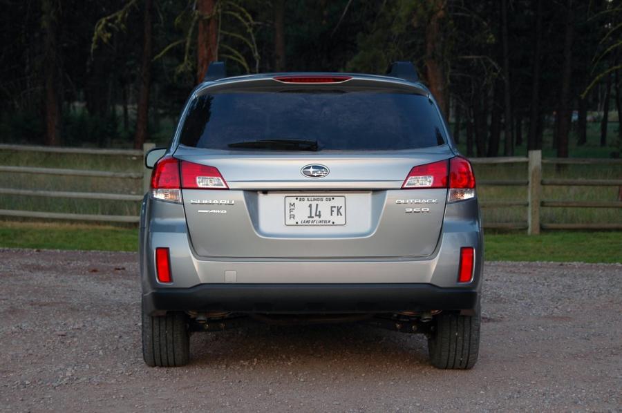  Subaru Outback 2010 года  (фото 44 из 79)